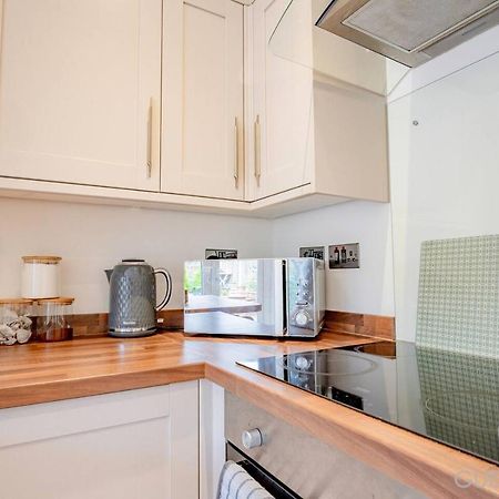 Guest Homes I Friar Street Flat ヘレフォード エクステリア 写真
