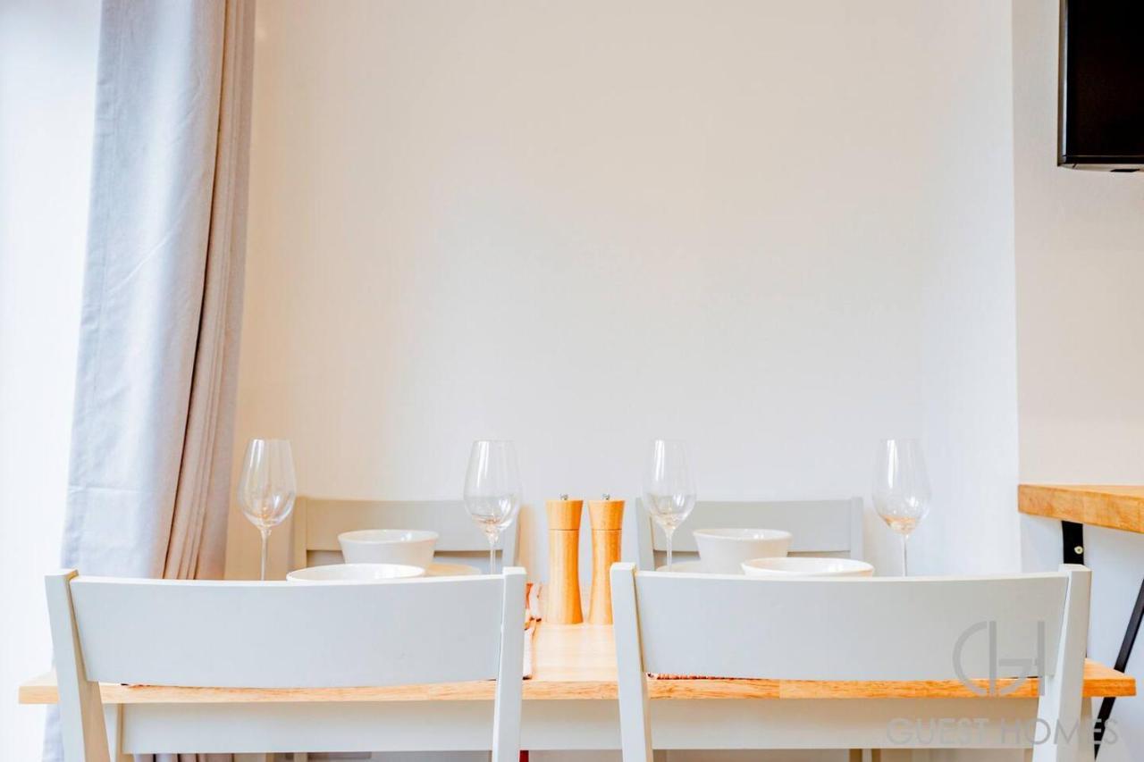 Guest Homes I Friar Street Flat ヘレフォード エクステリア 写真