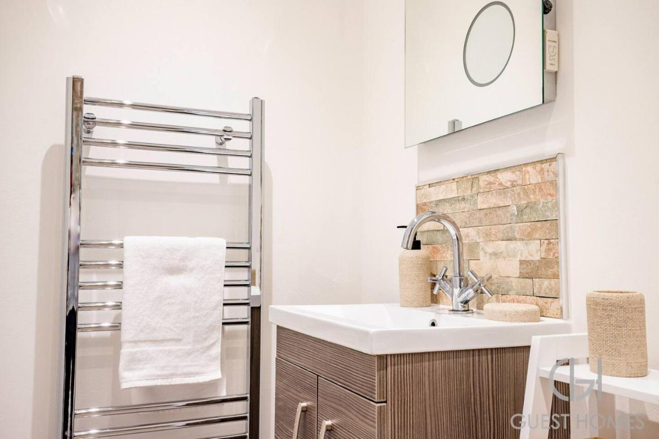 Guest Homes I Friar Street Flat ヘレフォード エクステリア 写真